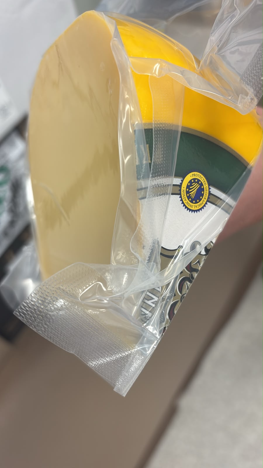 1/8 Wheel Mild Gouda