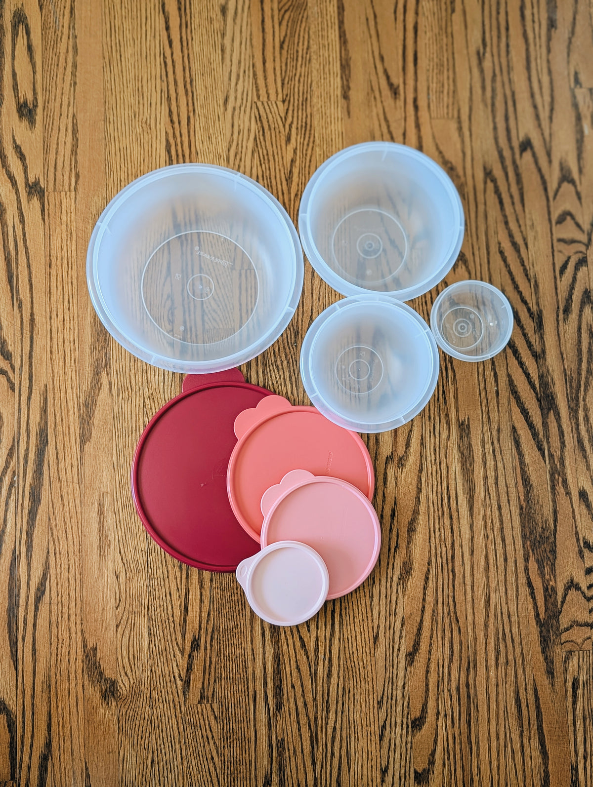 Tupperware Mixing Bowl Set with Lids