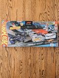 Hot Wheels Formula 1 Grand Prix Circuit & 3 Cars