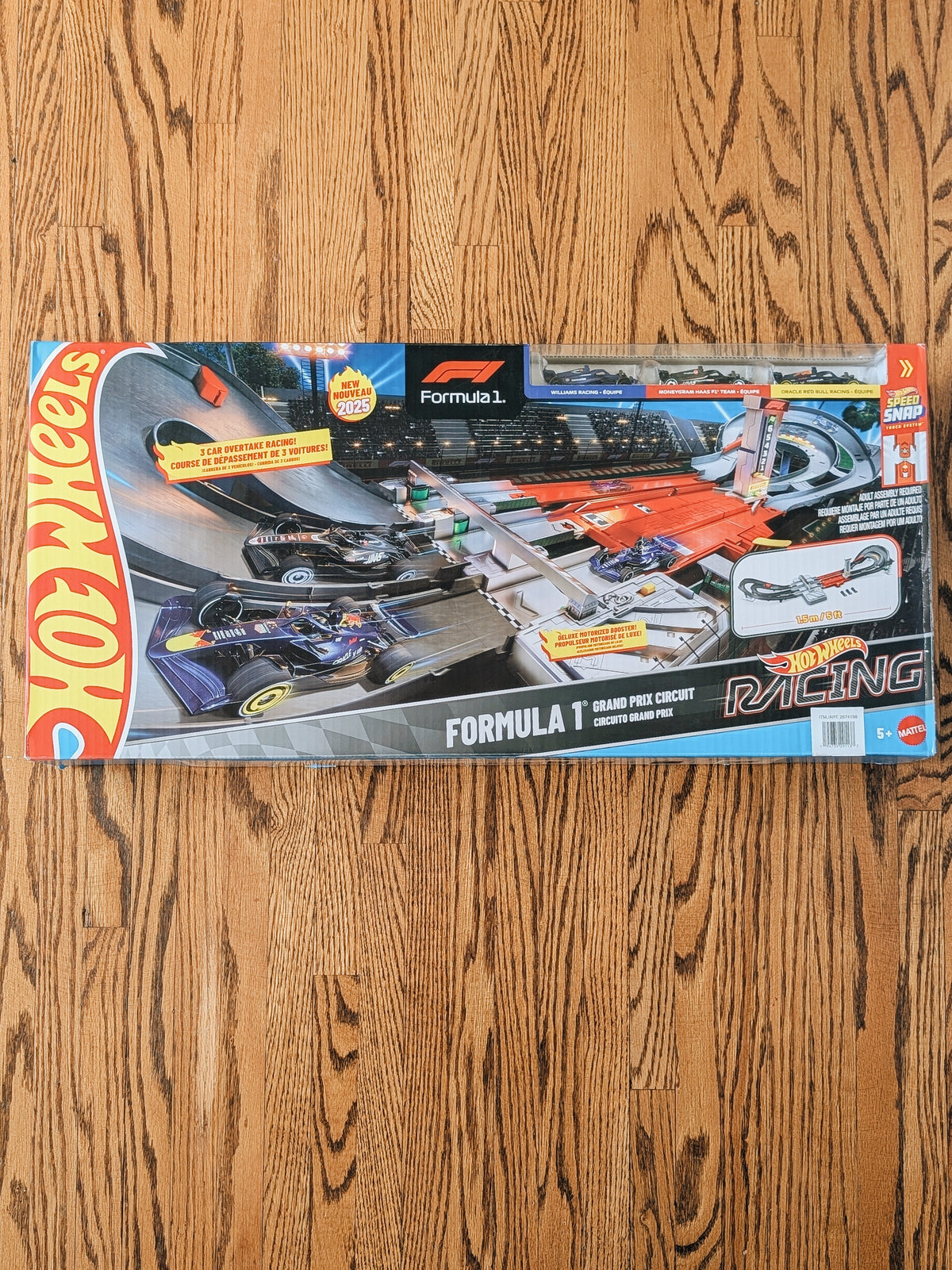 Hot Wheels Formula 1 Grand Prix Circuit & 3 Cars