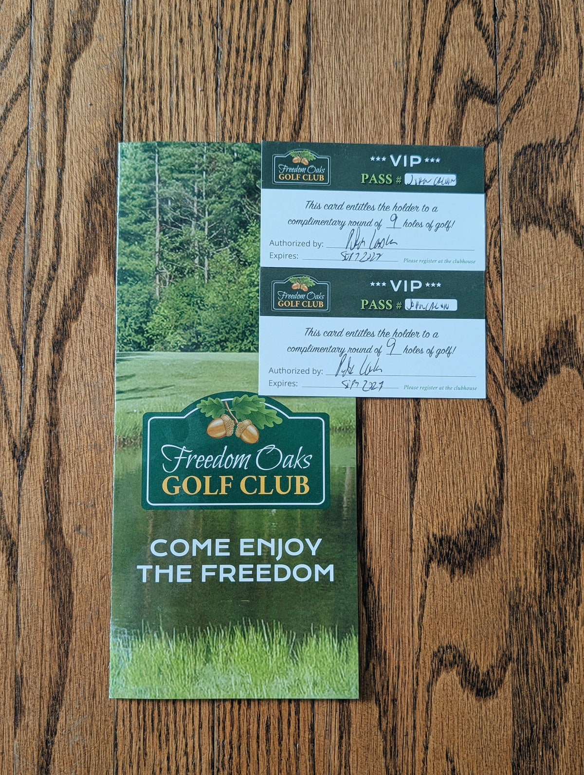 2 x 9 hole golf passes - Freedom Oak's Golf Club