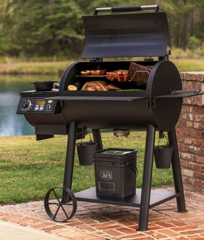Rider 900 Pellet Grill and Smoker (Oklahoma Joe)